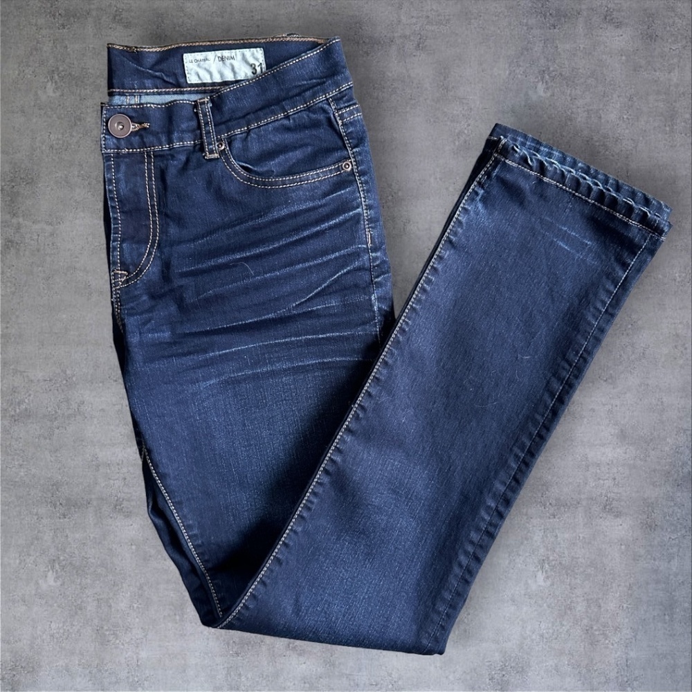 Le Chateau - Classic Straight Leg  Dark Wash Demin Jeans with Fading - Size 31